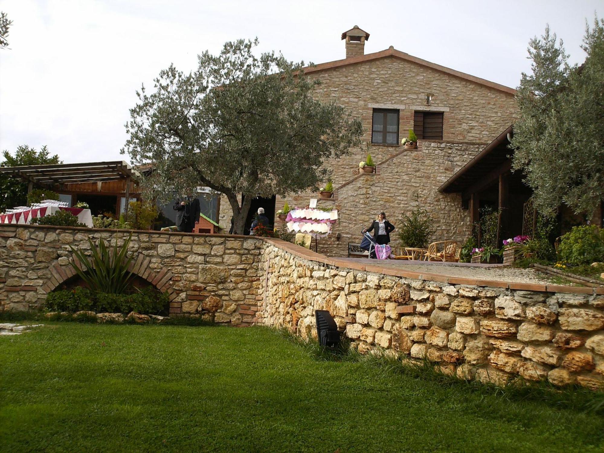 Agriturismo La Casella San Terenziano Exterior photo